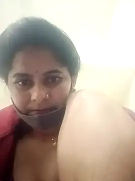 JULEE-740's cam snapshot