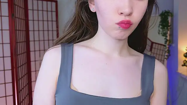 SilentLily's cam snapshot