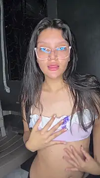 mila_mils18's cam snapshot