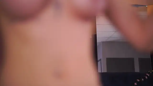 LalaRoze's cam snapshot