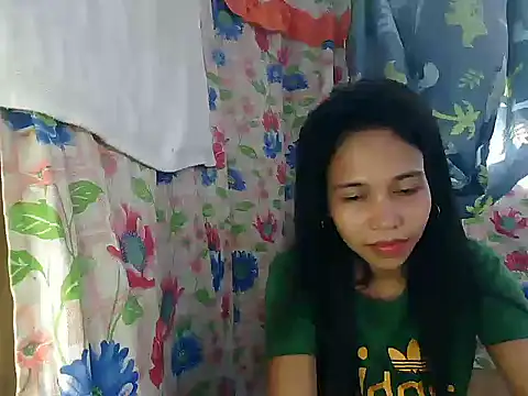 PinaySkinnyGirl's cam snapshot