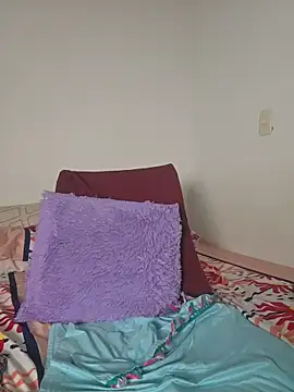 bigboobsrose1's cam snapshot