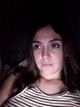 Ncfyv_ncyuhv's cam snapshot