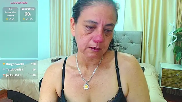 sasi_luna's cam snapshot