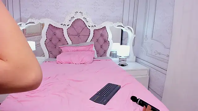 Sofi_naughty18's cam snapshot