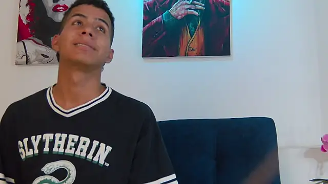 Noah_Greenhart's cam snapshot