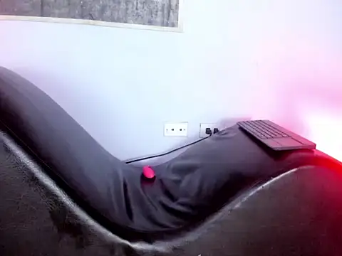 ChanelleJohnson_ live sex cam