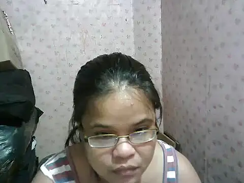 Hotty_babe23's cam snapshot