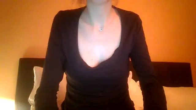 MyGenesiss's cam snapshot