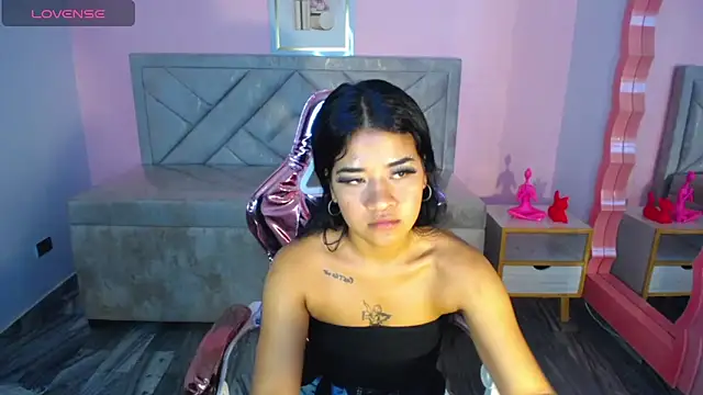 Scarlett_fox_ch's cam snapshot