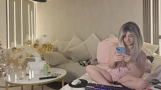 sarahann_official's cam snapshot