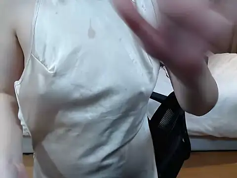 Queen-of-Love's cam snapshot