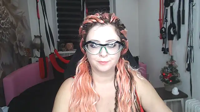 MISSwithDOLLS's cam snapshot