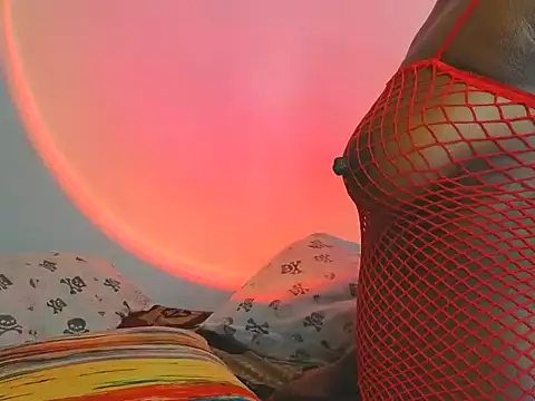 Cutteychiky's cam snapshot