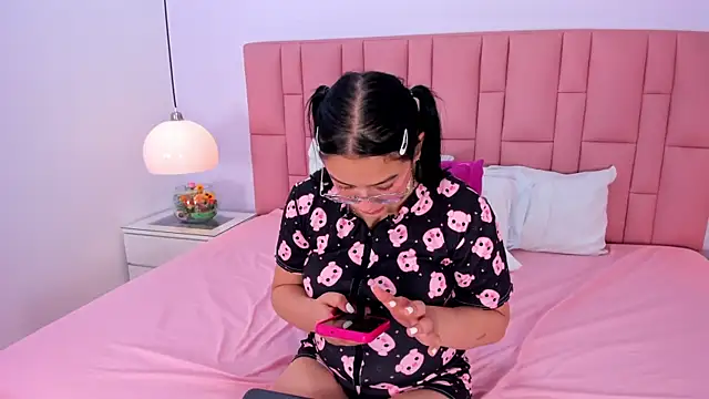 Amy_Ferreira's cam snapshot