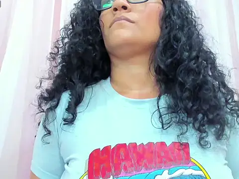 Bianca_slut1's cam snapshot