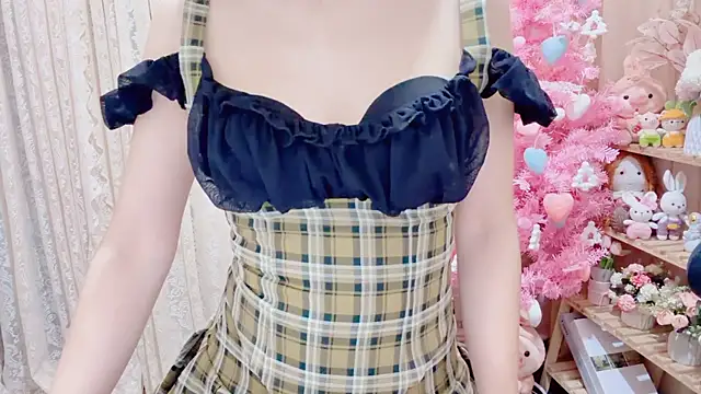 Rellababyy's cam snapshot