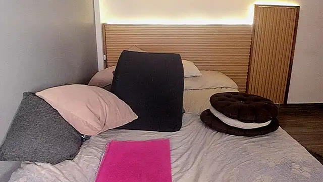 megan_dreamsss's cam snapshot