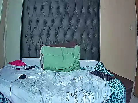 SavageHoney's cam snapshot