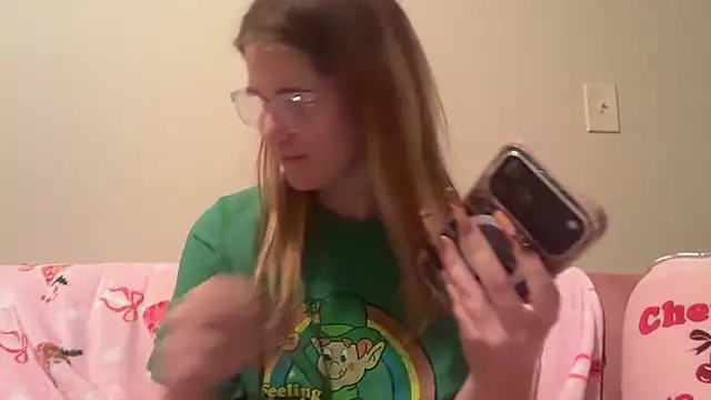 Riley_ray69's cam snapshot