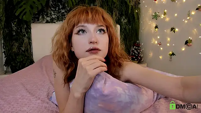 ElizaNik_'s cam snapshot