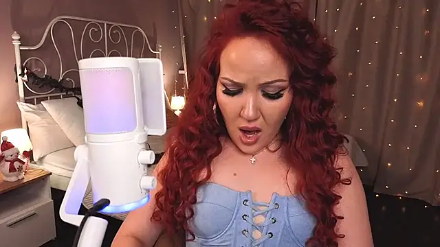 Aleksa_Foxy's cam snapshot