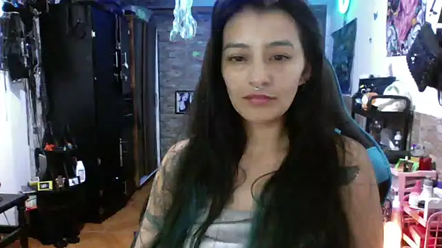 AngelaQueen_'s cam snapshot