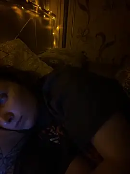 Lally_Girasole's cam snapshot