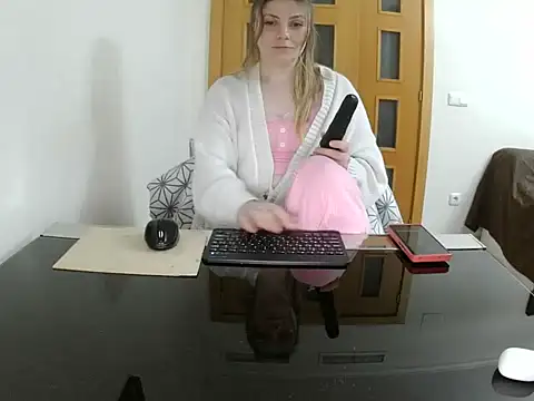 Adelyxveex's cam snapshot