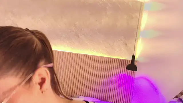 big_tits_in_your_face's cam snapshot