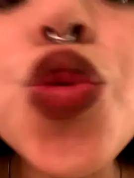 Valu_euphoria's cam snapshot