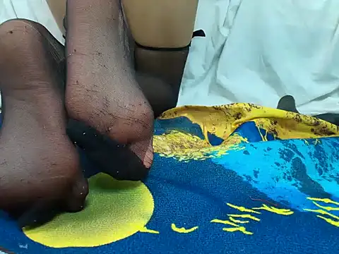 Lina-168's cam snapshot