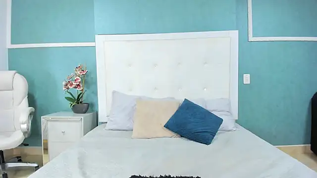 ania_gomez's cam snapshot