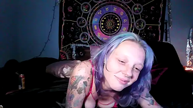 Freckleangel69's cam snapshot