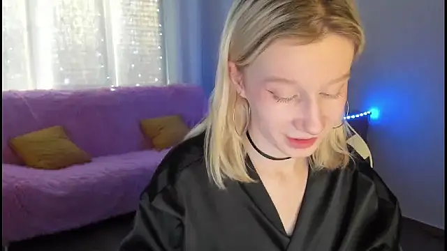 EnigmaSee's cam snapshot