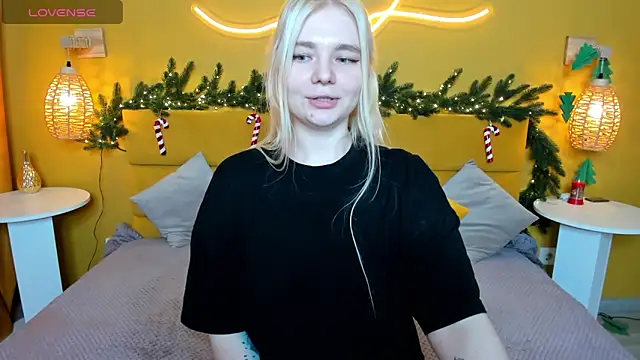 RuthBryant's cam snapshot