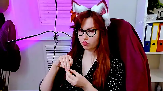 CarolGiggly live sex cam