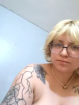 SofKush's cam snapshot