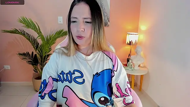 HannaMiller_1's cam snapshot