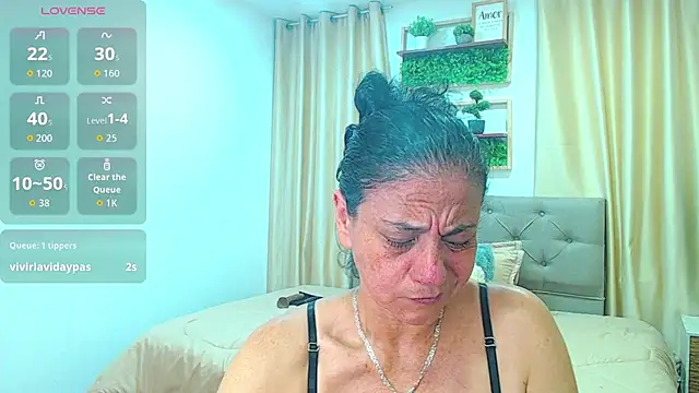 sasi_luna's cam snapshot