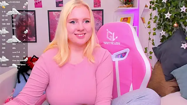 art_lovee's cam snapshot