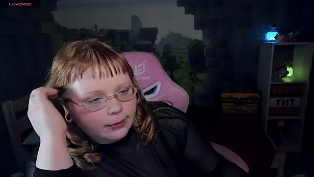 LottieReed's cam snapshot