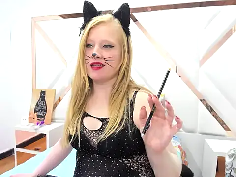 AliceCat_02's cam snapshot