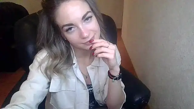 Miss_solomia's cam snapshot