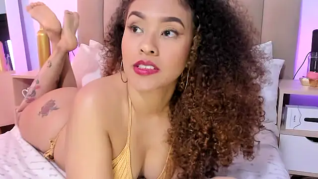 Zoe_Gruber's cam snapshot