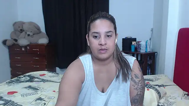 KathyHardcore69's cam snapshot