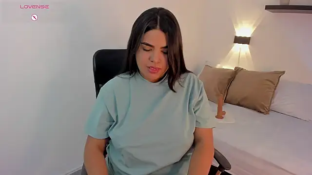 daniela_crozee_'s cam snapshot