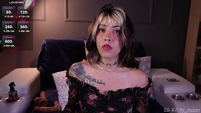 kitty_pruu's cam snapshot