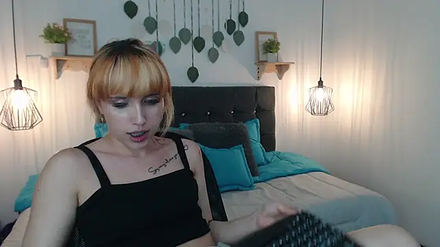 zohet_kriss's cam snapshot