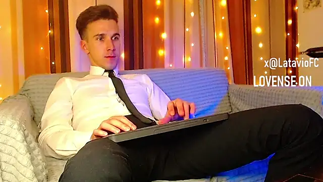 Midnighter_ live sex cam